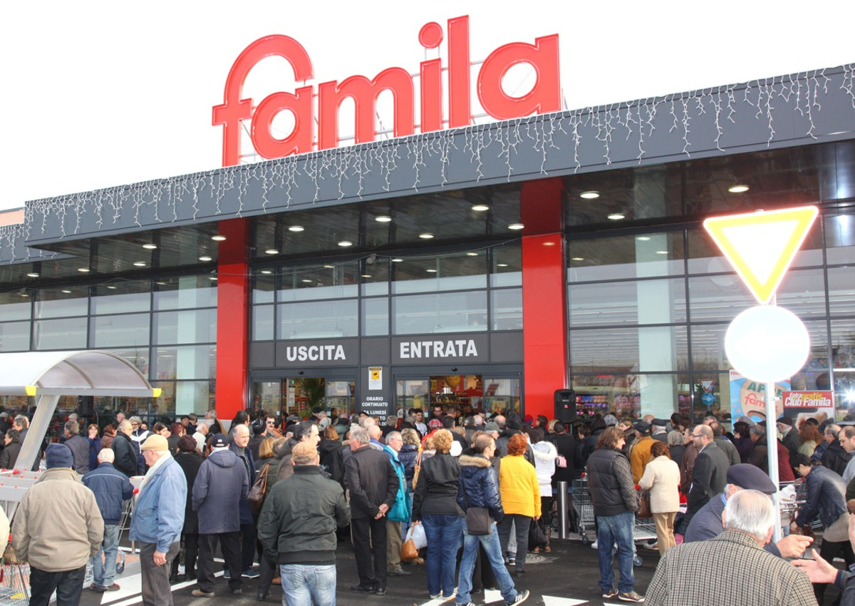 opportunità di carriera Famila Opportunità di lavoro nel supermercato Famila: unisciti alla nostra famiglia di talenti!