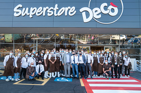 ambiente dinamico del supermercato DECO Opportunità di lavoro nel supermercato DECO: unisciti a noi e fai la differenza!
